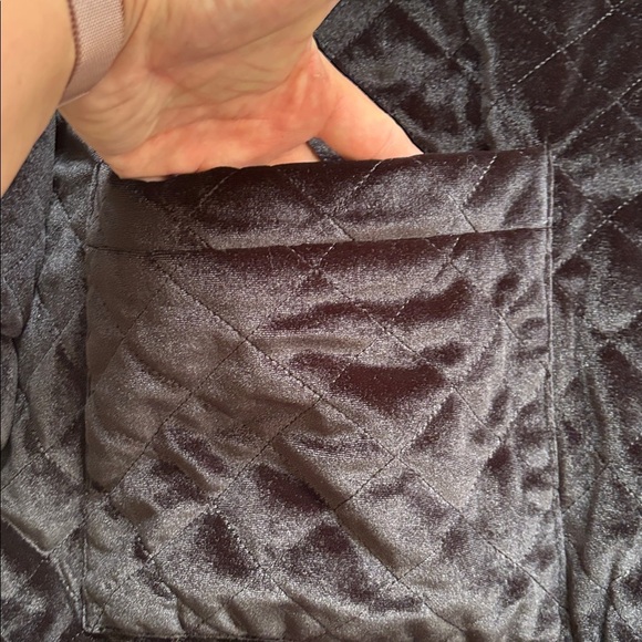 I.AM.GIA | Contraband Quilted Velvet Jacket in Black Midnight Size Large - Picture 5 of 13